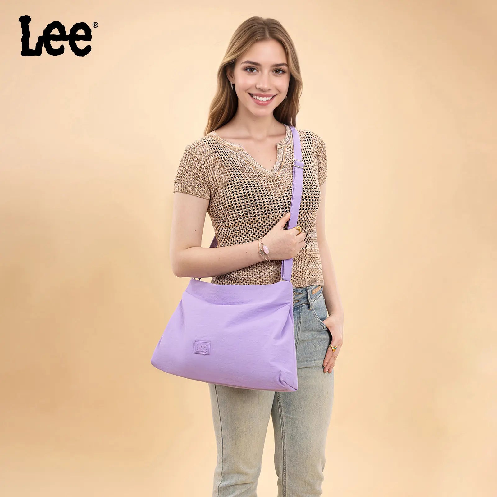 Lee Casual Nylon Shoulder Bag with Adjustable Strap, Can Be Used as a Shoulder Bag or Crossbody Bag, Large Capacity, Perfect for Casual Use or Commuting, a Great Gift for Girlfriends, Mothers, or Best Friends.